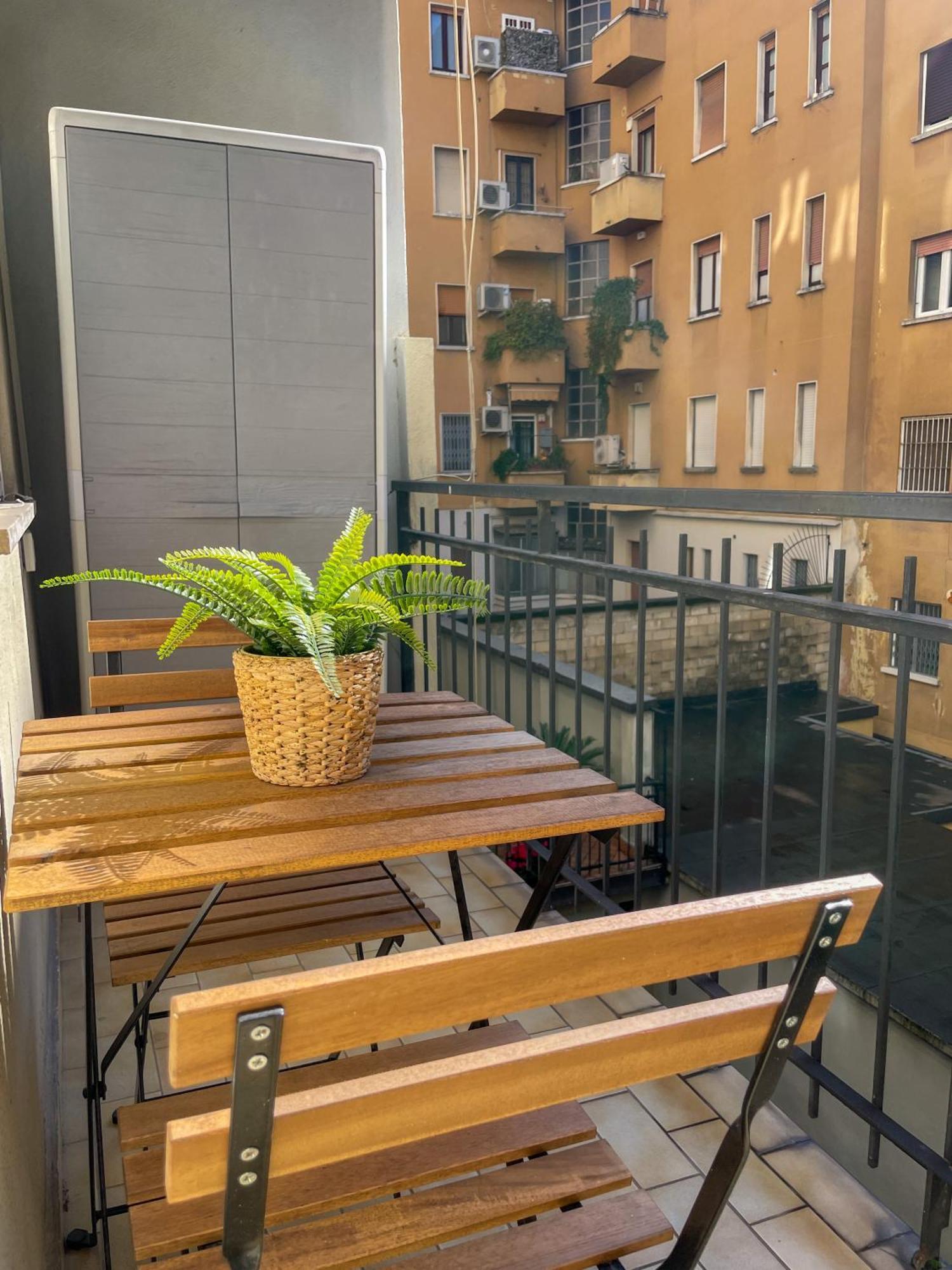 Home In Town - City Life Near San Siro Stadium Metropolitana M1 - M5, Milan